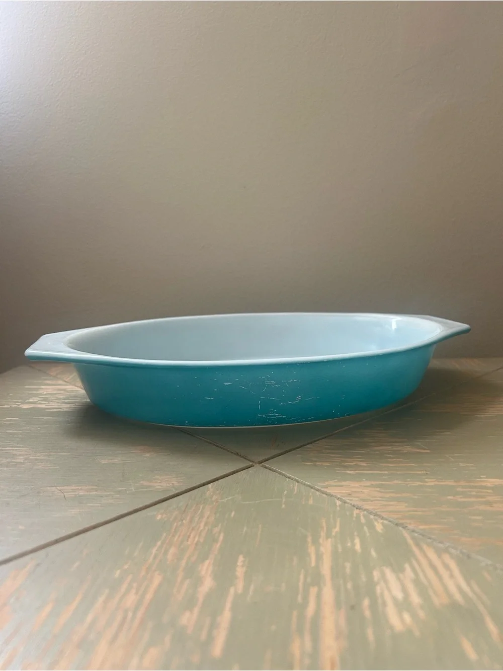 Pyrex Turquoise Unmarked 043 Casserole Dish